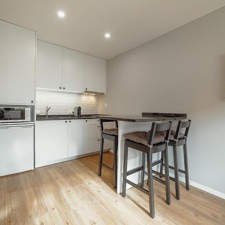 Crystal Palace Garden Stylish Apartment By Vacationy Porto Luaran gambar