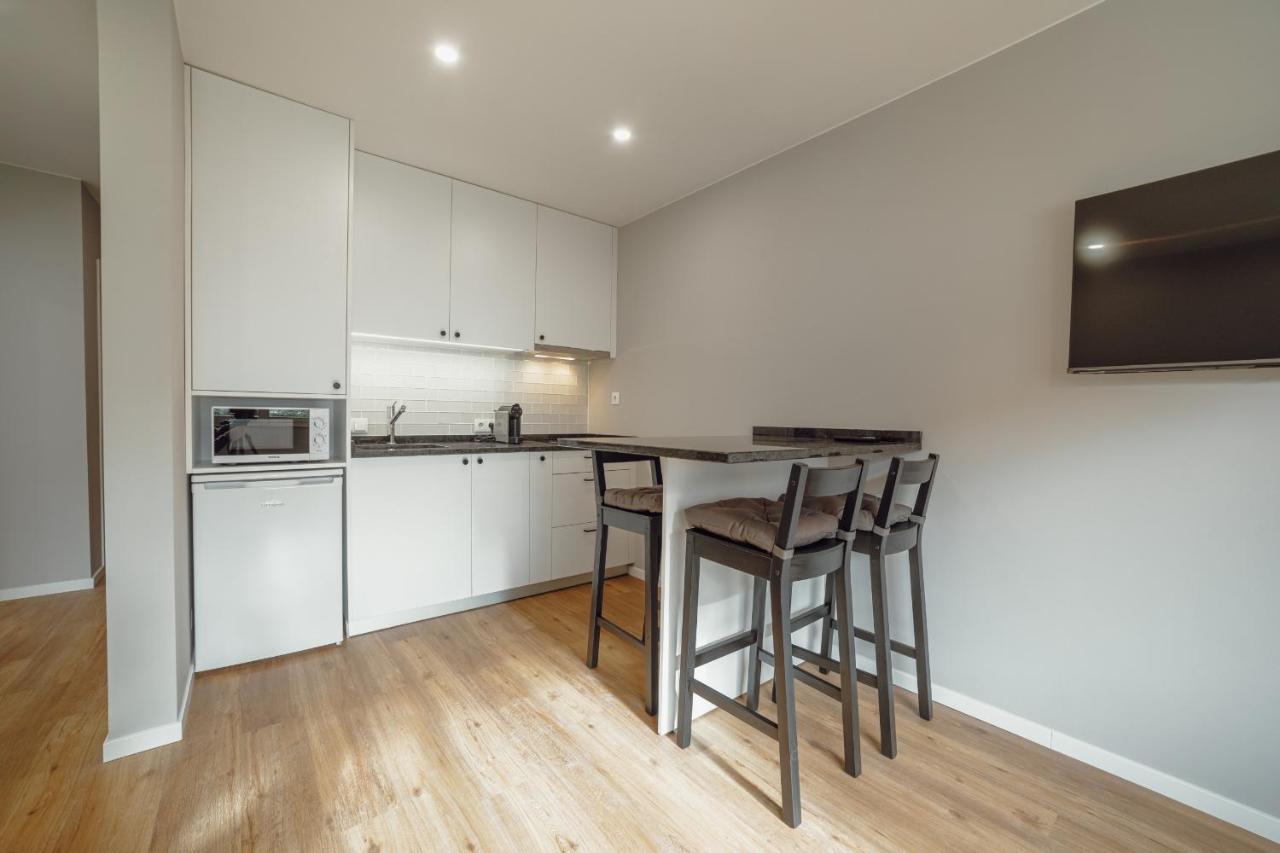 Crystal Palace Garden Stylish Apartment By Vacationy Porto Luaran gambar