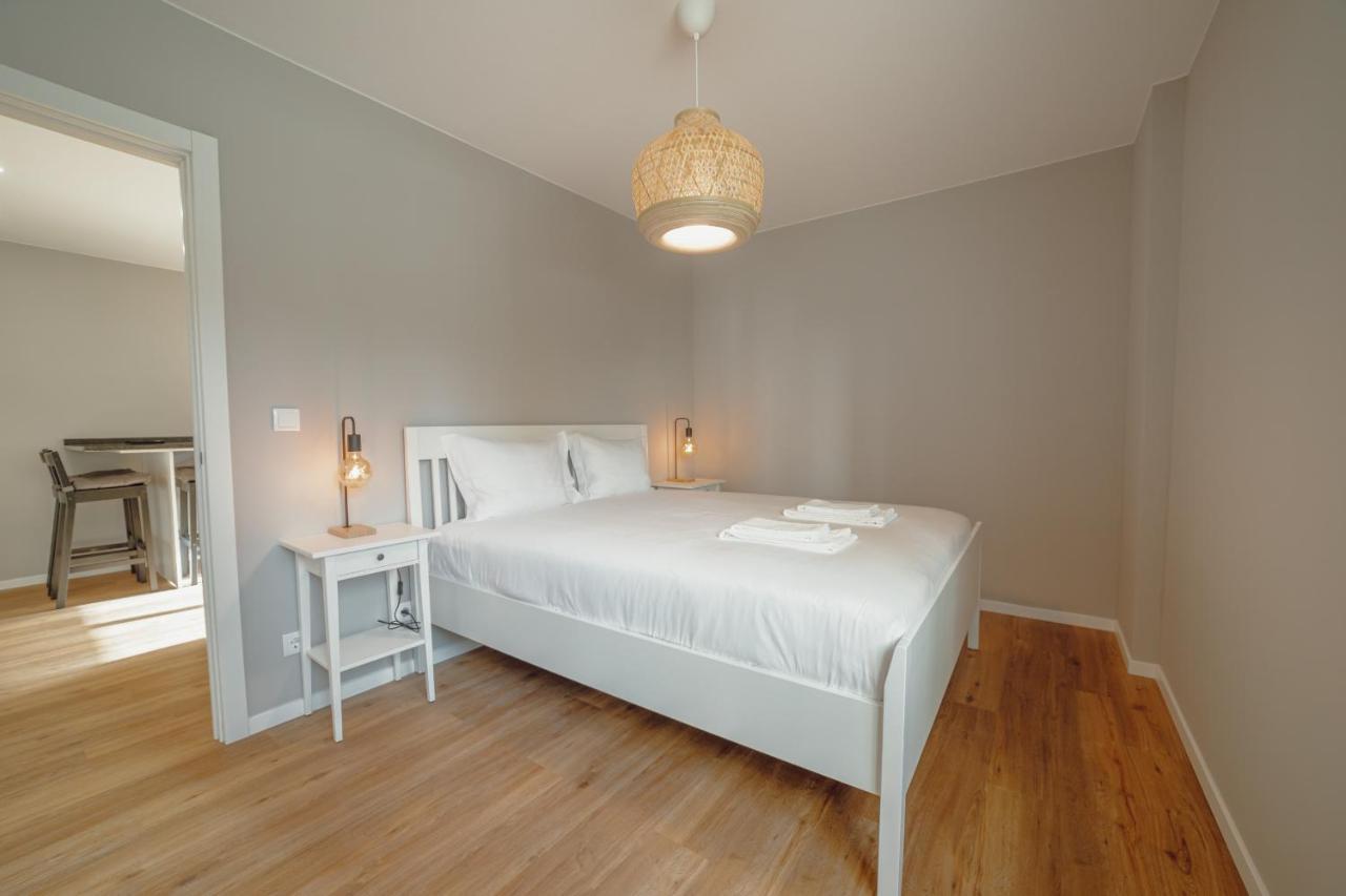 Crystal Palace Garden Stylish Apartment By Vacationy Porto Luaran gambar