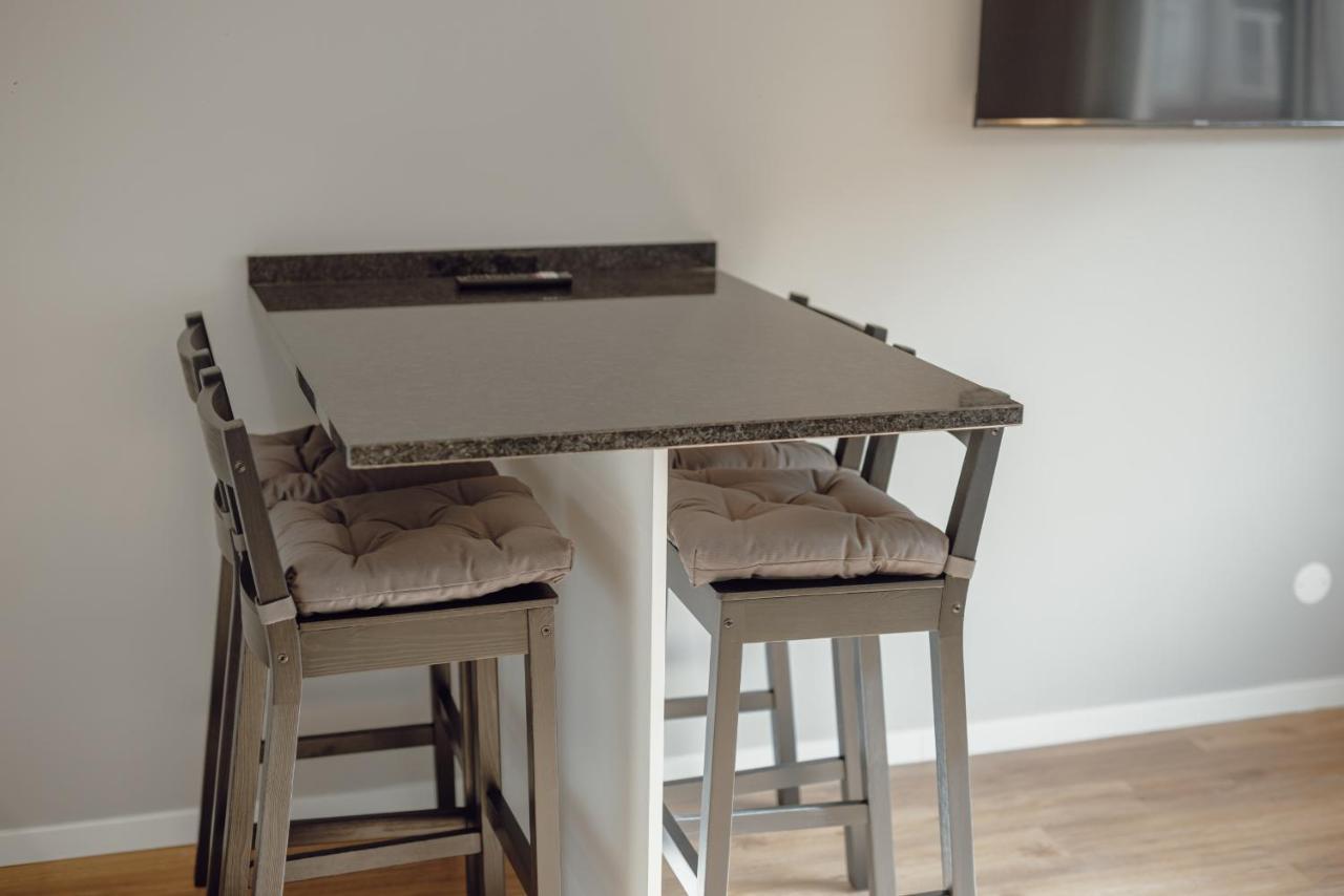 Crystal Palace Garden Stylish Apartment By Vacationy Porto Luaran gambar