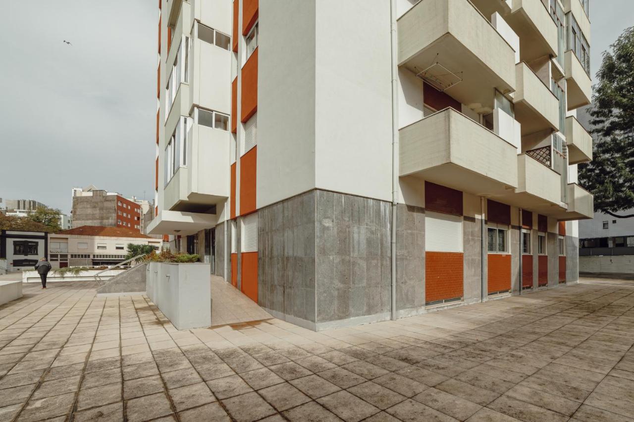 Crystal Palace Garden Stylish Apartment By Vacationy Porto Luaran gambar