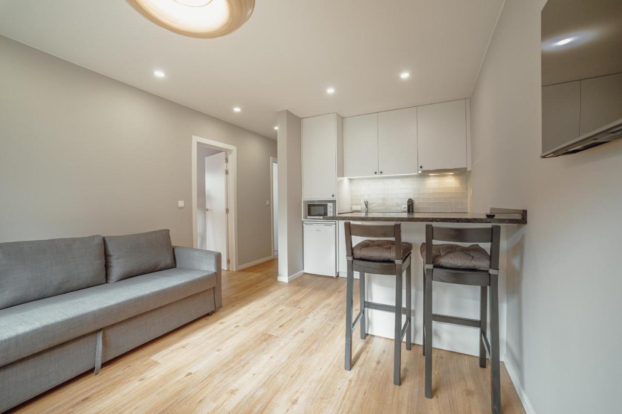 Crystal Palace Garden Stylish Apartment By Vacationy Porto Luaran gambar