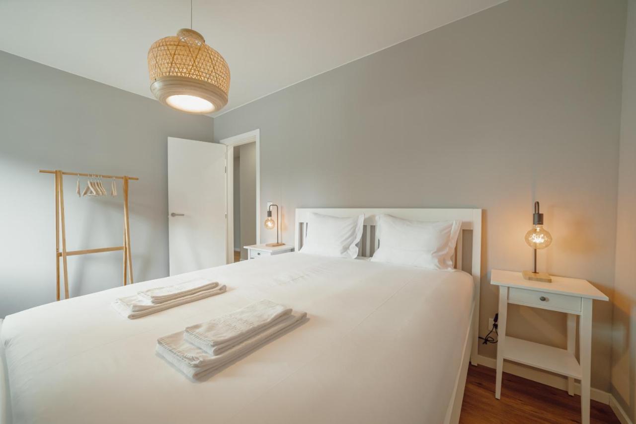 Crystal Palace Garden Stylish Apartment By Vacationy Porto Luaran gambar